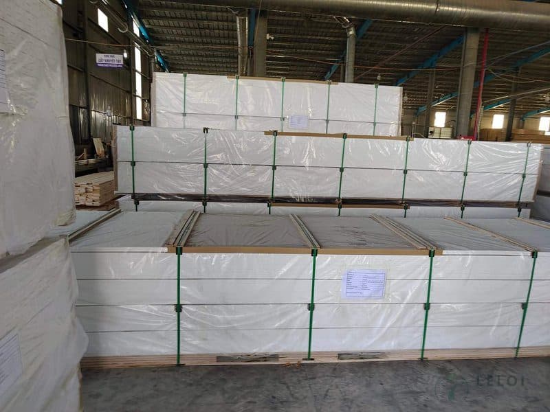 Primed Moulding (Finger-Joint) — Vietnam supplier LELOI
