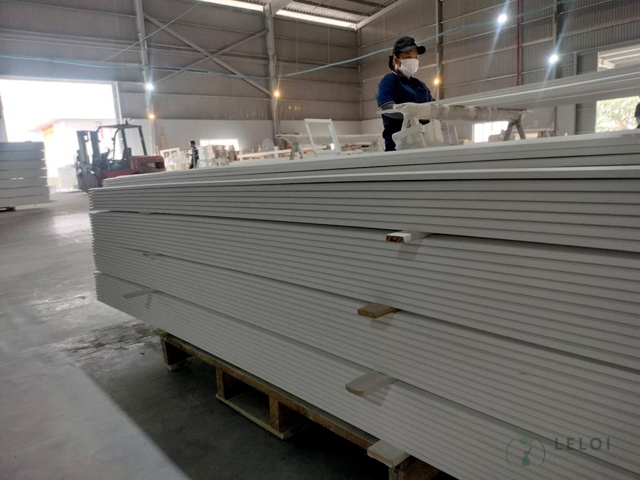 Priming — LELOI primed moulding, Vietnam 3
